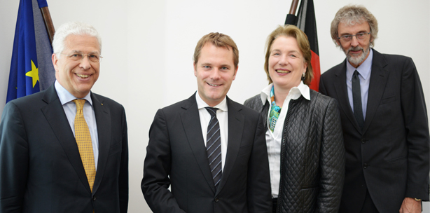 Gespräch der Vorstände von DGMKG, BDK und BDO mit Bundesgesundheitsminister Bahr