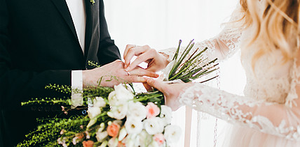 Muss der Arbeitgeber wissen, dass ich geheiratet habe?