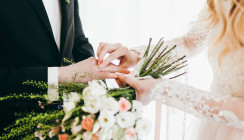 Muss der Arbeitgeber wissen, dass ich geheiratet habe?