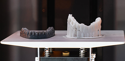 3D-Druck von Keramik: Zukunftsfeld der digitalen dentalen Fertigung