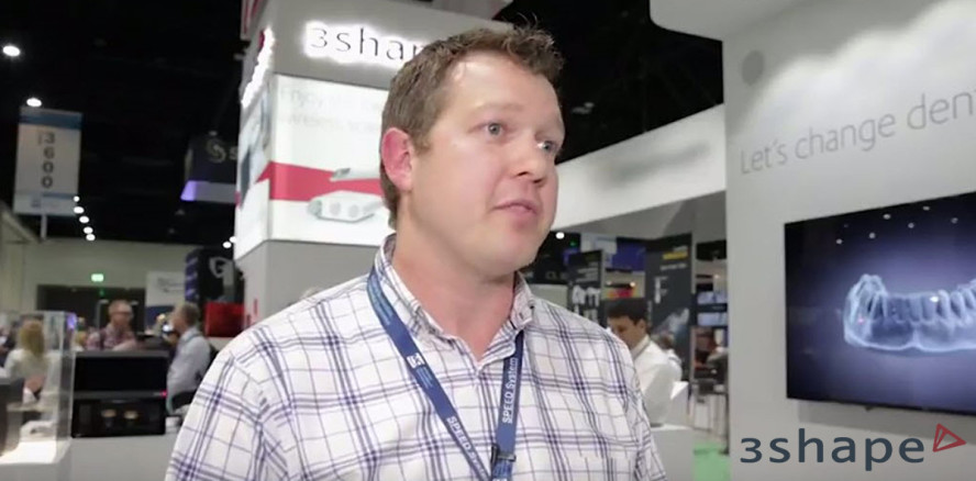 Mit Inhouse-Fertigung von Clear Alignern stehen alle Optionen offen