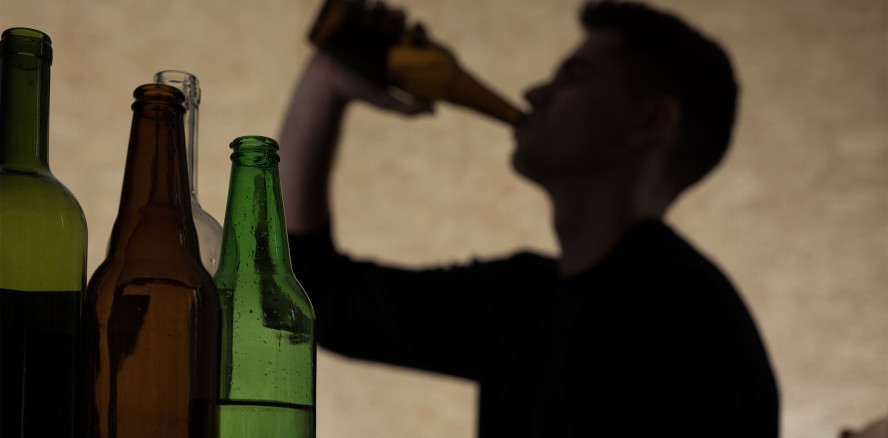 Alkohol am Arbeitsplatz – was geht und was nicht