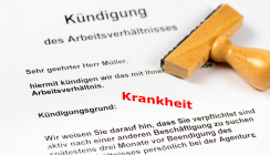 Online-Krankschreibung ohne Arztkontakt - Kündigung wirksam