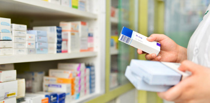 Medikamente im Job: Was Arbeitnehmer offenlegen müssen