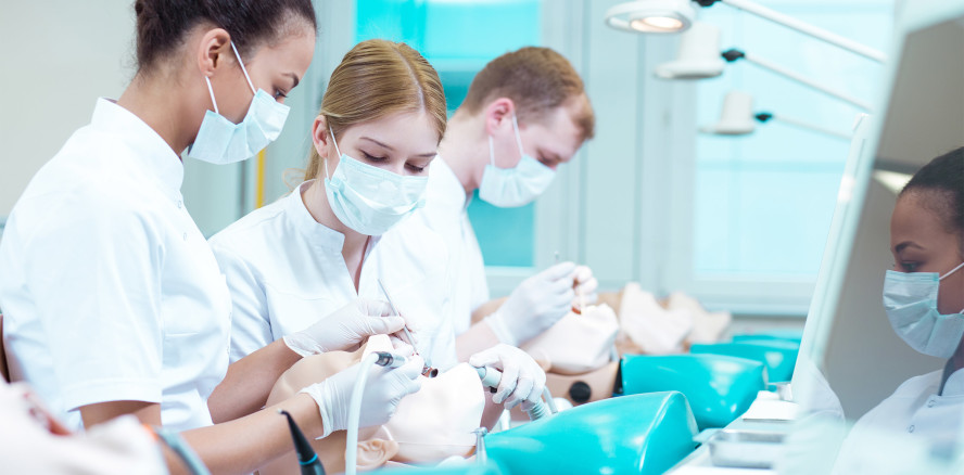 Ausbildung verstärken und die Zukunft der Zahnmedizin sichern