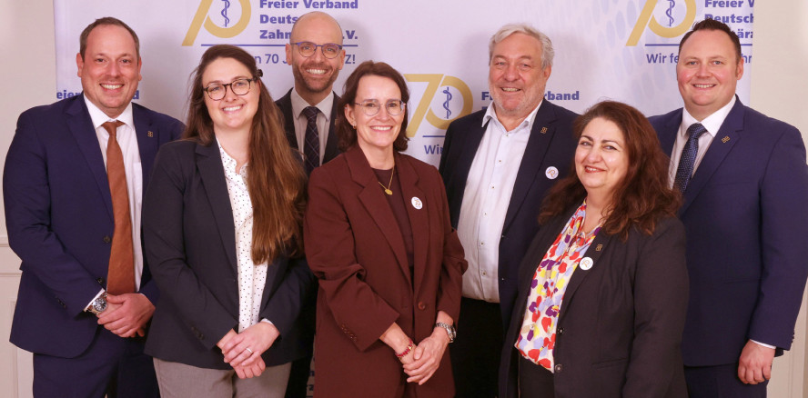 Dr. Christian Öttl mit großer Mehrheit als FVDZ-Bundesvorsitzender bestätigt