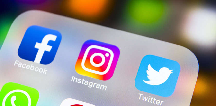 Darf der Arbeitgeber reinreden, wenn ich im Netz poste?