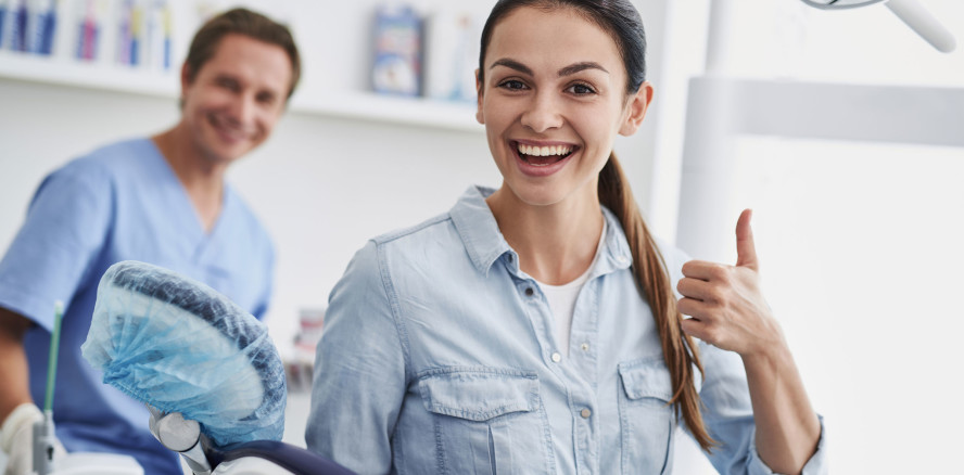 Keine Panik: Deutsche trauen sich wieder zum Zahnarzt