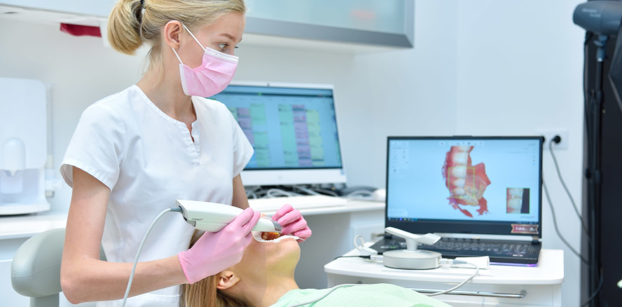 Doppelt so viele Patienten in der Hälfte der Zeit