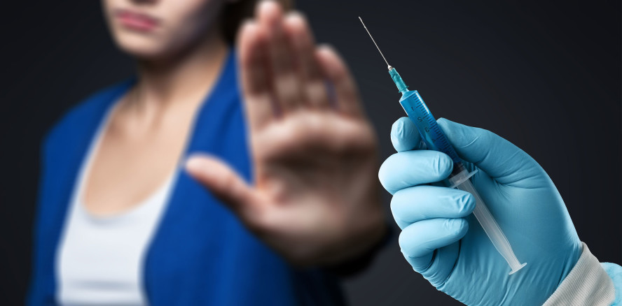 Eilantrag ungeimpfter Mitarbeiterin gegen Praxisbetretungsverbot