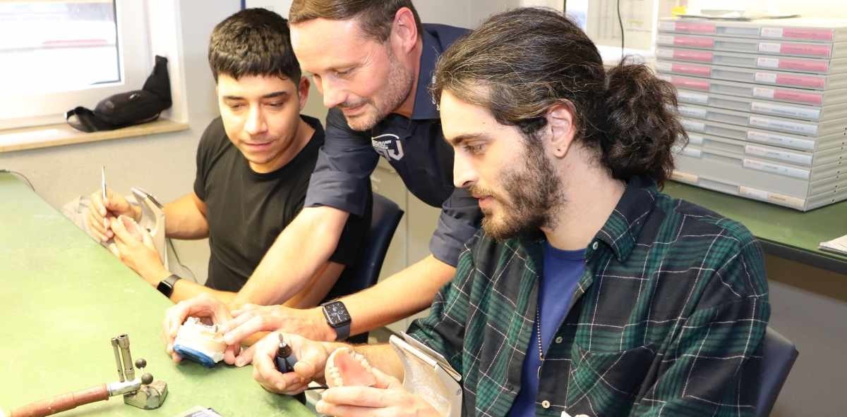 Fachkräfteinitiative: Junge Spanier bauen Brücken