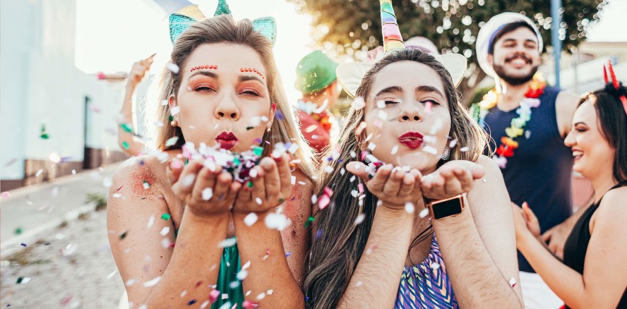 Fasching: Rosenmontag ist kein Feiertag – was arbeitsrechtlich gilt