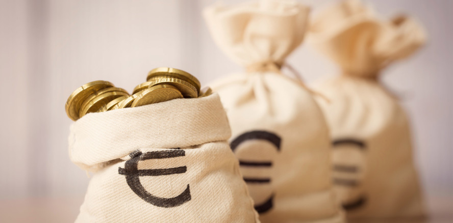 Förderung soll Zahnärzte und Apotheker aufs Land bringen