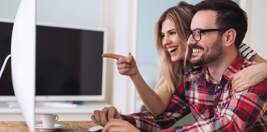 Dürfen Fotos vom Arbeitsplatz ins Netz gestellt werden?