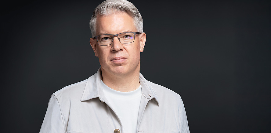 Vom KI-Investor zur elektrischen Zahnbürste – Warum Frank Thelen auf Dental setzt