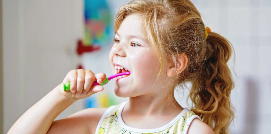 Gesundheitsministerin Judith Gerlach zum LAGZ-Besuch im „Storchennest“