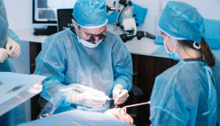 Ambulante Implantatchirurgie unter Vollnarkose: Wann ist die ambulante Durchführung noch vertretbar?