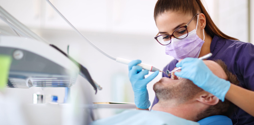 Gründe, warum zahnmedizinische Fachangestellte den Job wechseln