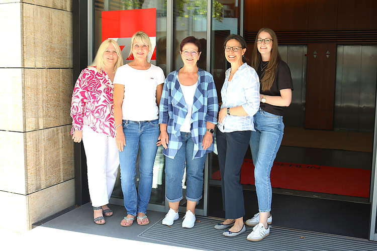 25 Jahre Patientenberatung der KZV Berlin: Mit Erfahrung & Fachwissen für gesunde Zähne