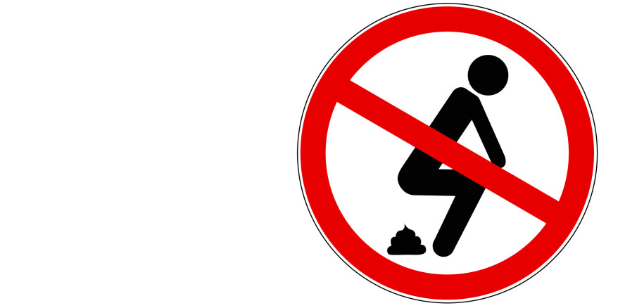 Passant verrichtet „großes Geschäft“ vor Zahnarztpraxis