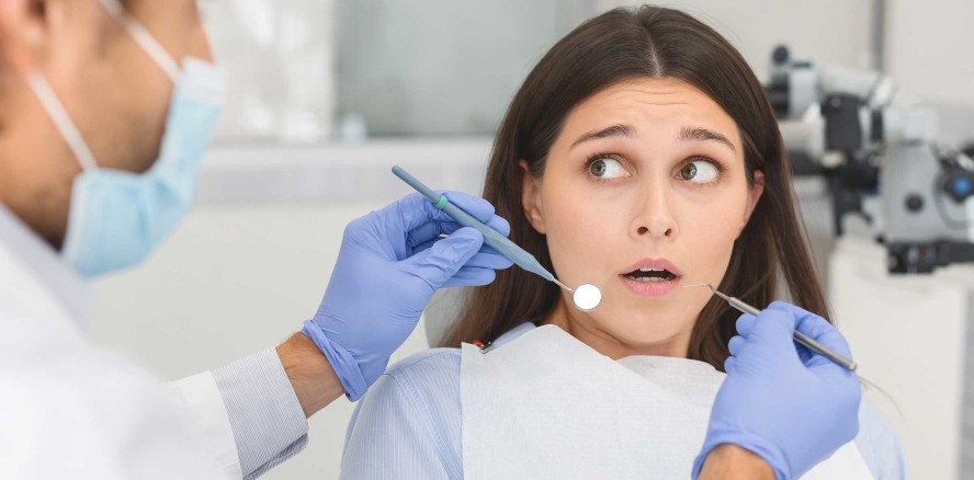 Ängstliche Patienten: Könnte Musik im Behandlungsraum helfen?