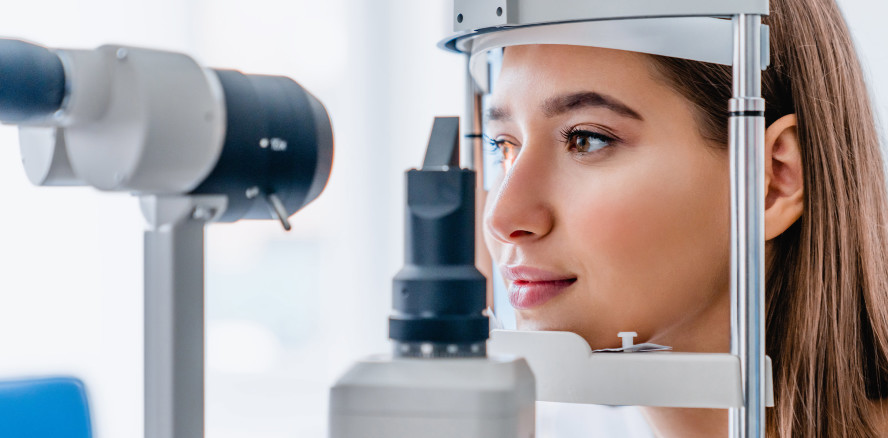 Schäden an der Netzhaut: SARS-CoV-2 geht ins Auge