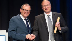 Prof. Dr. Dr. Peter Proff neuer Präsident der DGZMK