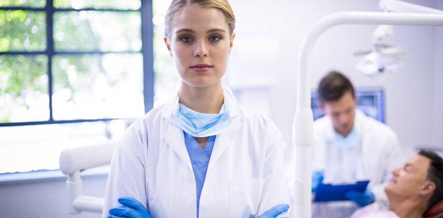 Tiefstand: Nur 58 % der ZFA-Azubis mit Ausbildung zufrieden