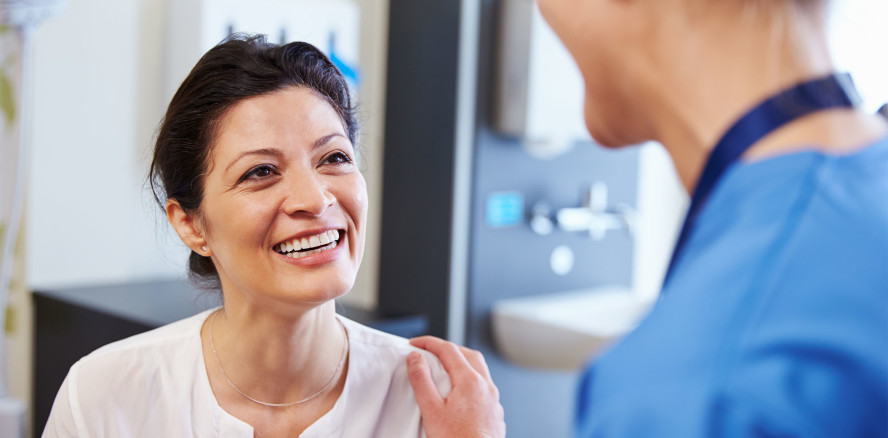 Operation gibt das Lächeln zurück