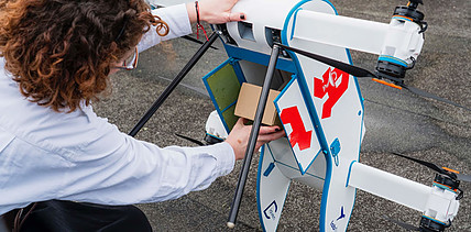 Erstmals in Europa: Drohne wirft Arzneimittel für Patienten ab