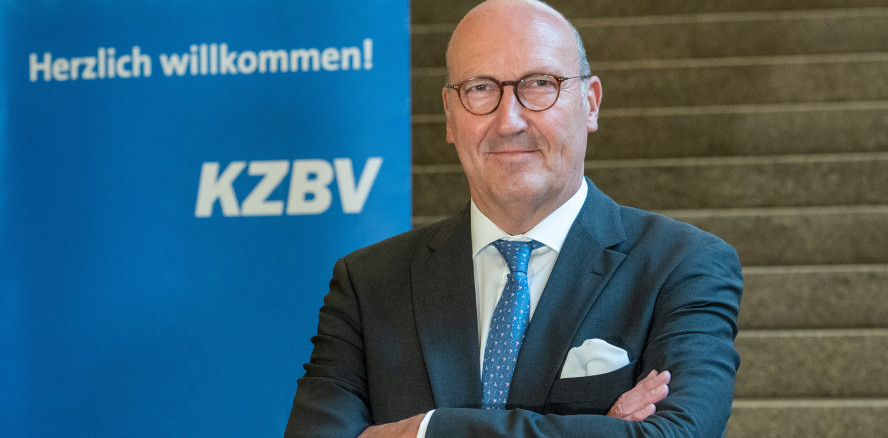 Späte aber richtige Einsicht: KZBV zur Notbremse beim E-Rezept