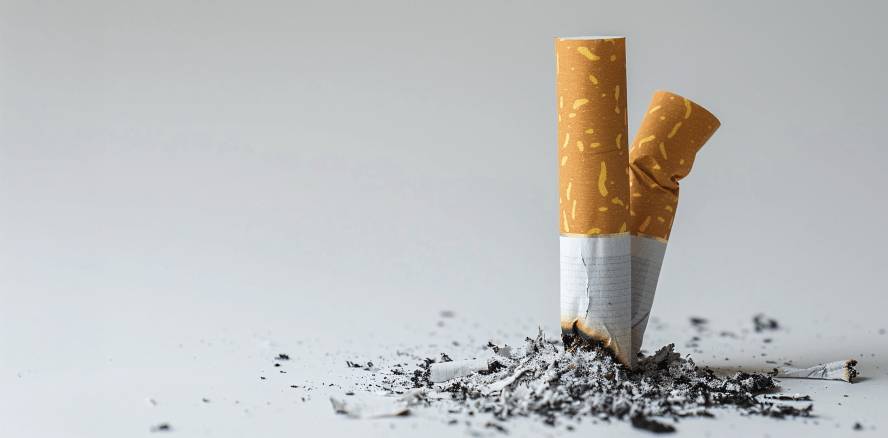 Rauchen schadet der Mundgesund­heit: Neuer BZÄK-Infoflyer