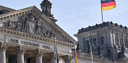 Regierung bringt Pflegereform auf den Weg