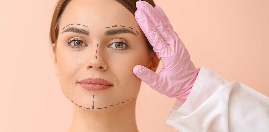 Schönheits-OPs im Ausland: 40 Prozent sind unzufrieden