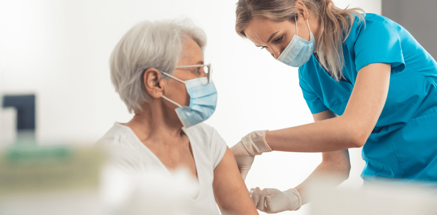 Besserer Schutz: Stiko empfiehlt zweiten Corona-Booster ab 60