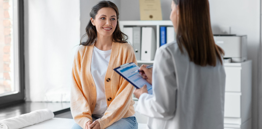 Schweizer Frauen schieben Arztbesuche eher auf als Männer