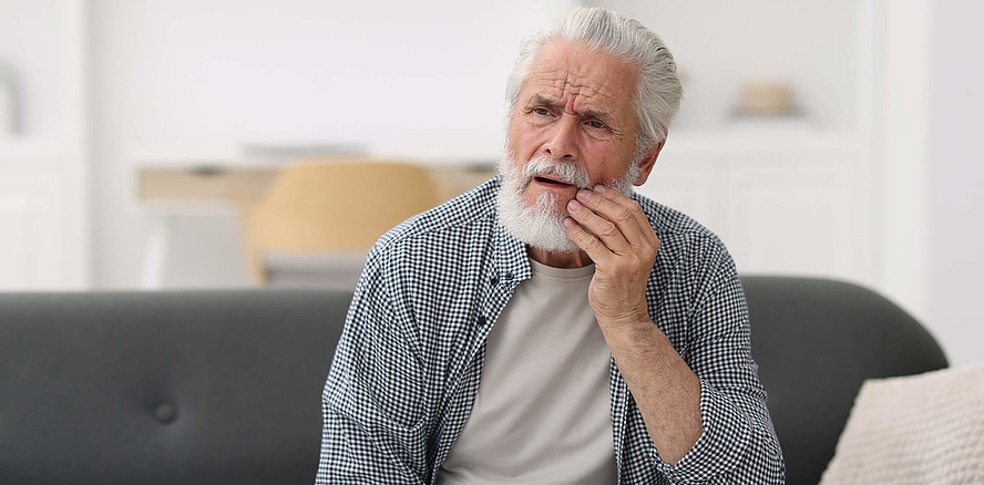 Schweizer Studie zeigt: Viele Senioren verzichten aus Kostengründen auf Zahnarztbesuche