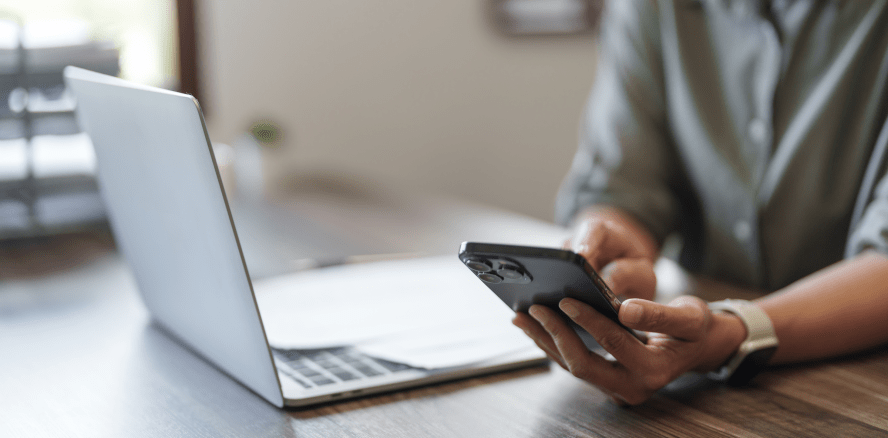 Das Smartphone weglegen bei der Arbeit: So funktioniert es