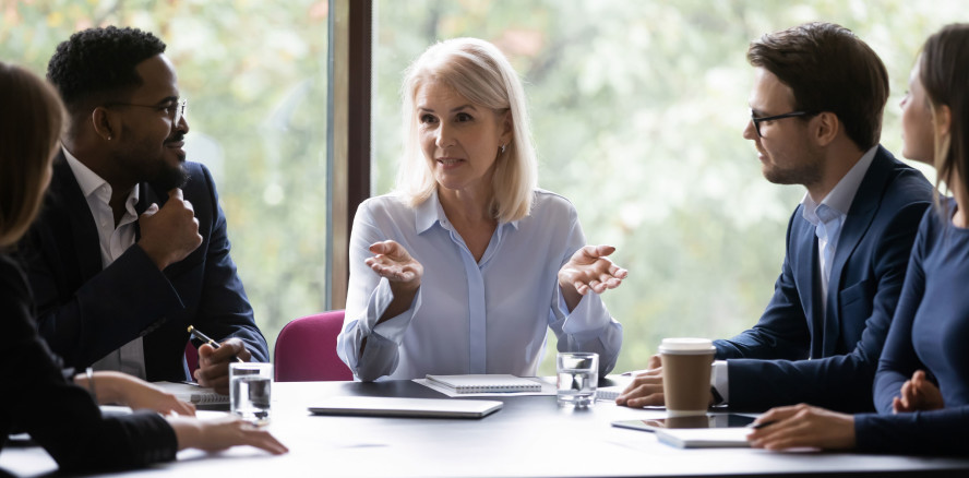 Wechseljahre im Job: Frauen führen oft trotz Beschwerden weiter