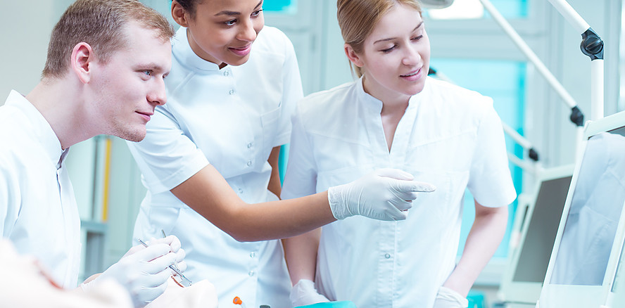 Bewerbungsstart für Zahnmedizin in Sachsen nach dem Landzahnarztgesetz