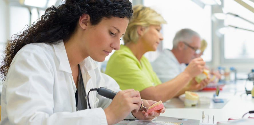 Arbeitgeberverband Zahntechnik äußert sich zur Neuregelung des TSVG