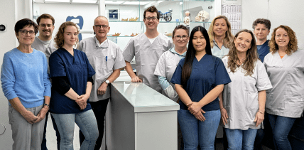 Staffelstabübergabe bei Stuckenholz Zahntechnik: Generationswechsel mit Weitsicht