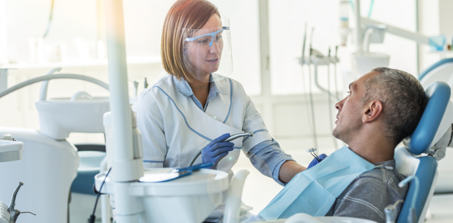 Zahnärzte: Wegen Corona muss niemand eine Behandlung verschieben