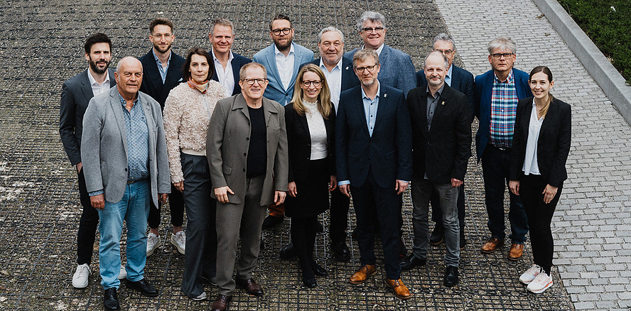 FVDZ Bayern: Landesversammlung wählt Vorstand einstimmig wieder