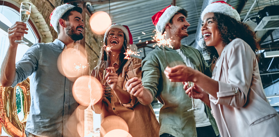 Weihnachtsfeiern: Steuer & Lohnabrechnung im Blick behalten