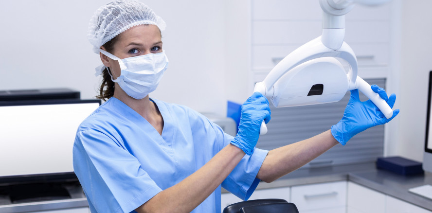 33 Prozent der ZFA-Azubis bei Ausbildungsbeginn U18