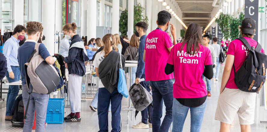 Aufnahmeverfahren zum Medizin­studium: 15.400 Anmeldungen