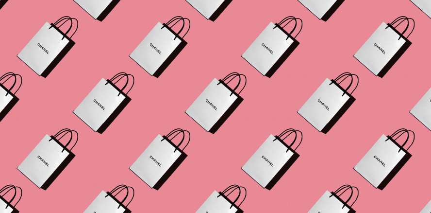 Zahnarzt überrascht sein Team mit Chanel-Shoppingtour