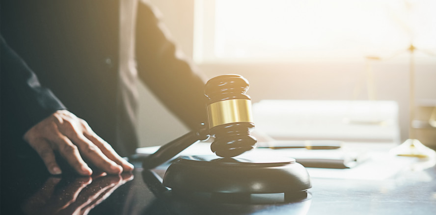 Bundesarbeitsgericht: Arbeitgeber dürfen Corona-Tests anordnen