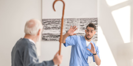 Zahnarztbesuch eskaliert: Polizei muss Patientin aus Praxis bringen